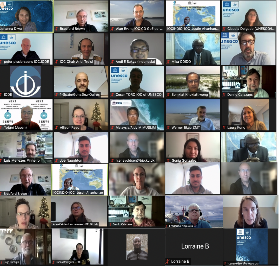 CDmeetingfinal_grouppicture.png